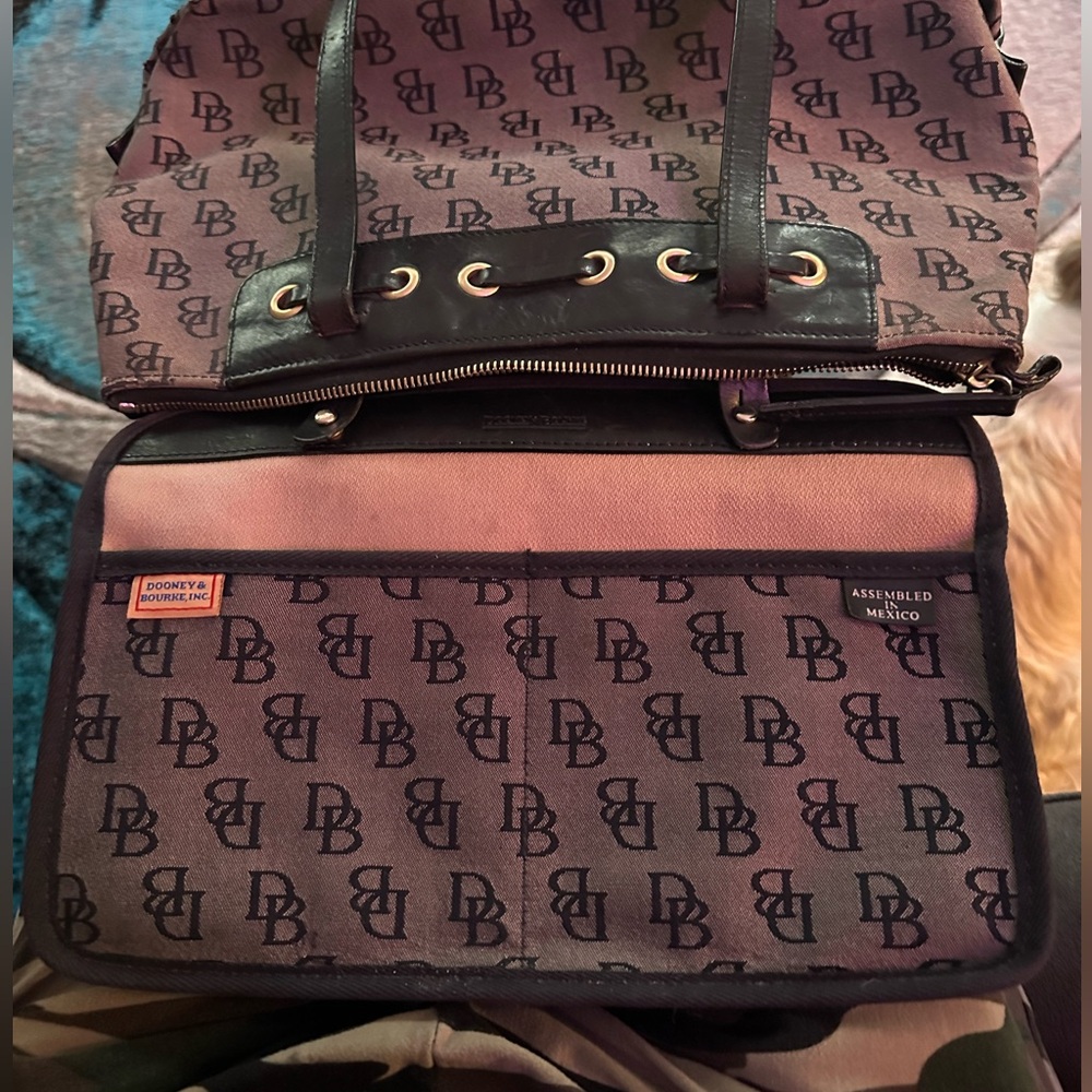 Dooney and Bourke Vintage Signature Monogram Tassel Black Gray Shoulder … - Picture 11 of 16